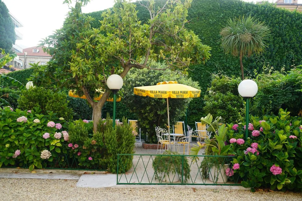 Hotel Villa Maria & Apartment Varraze Italien